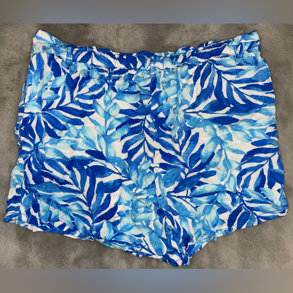🌴Stella Parker Women's Pink and Blue Shorts - Picture 11 of 11